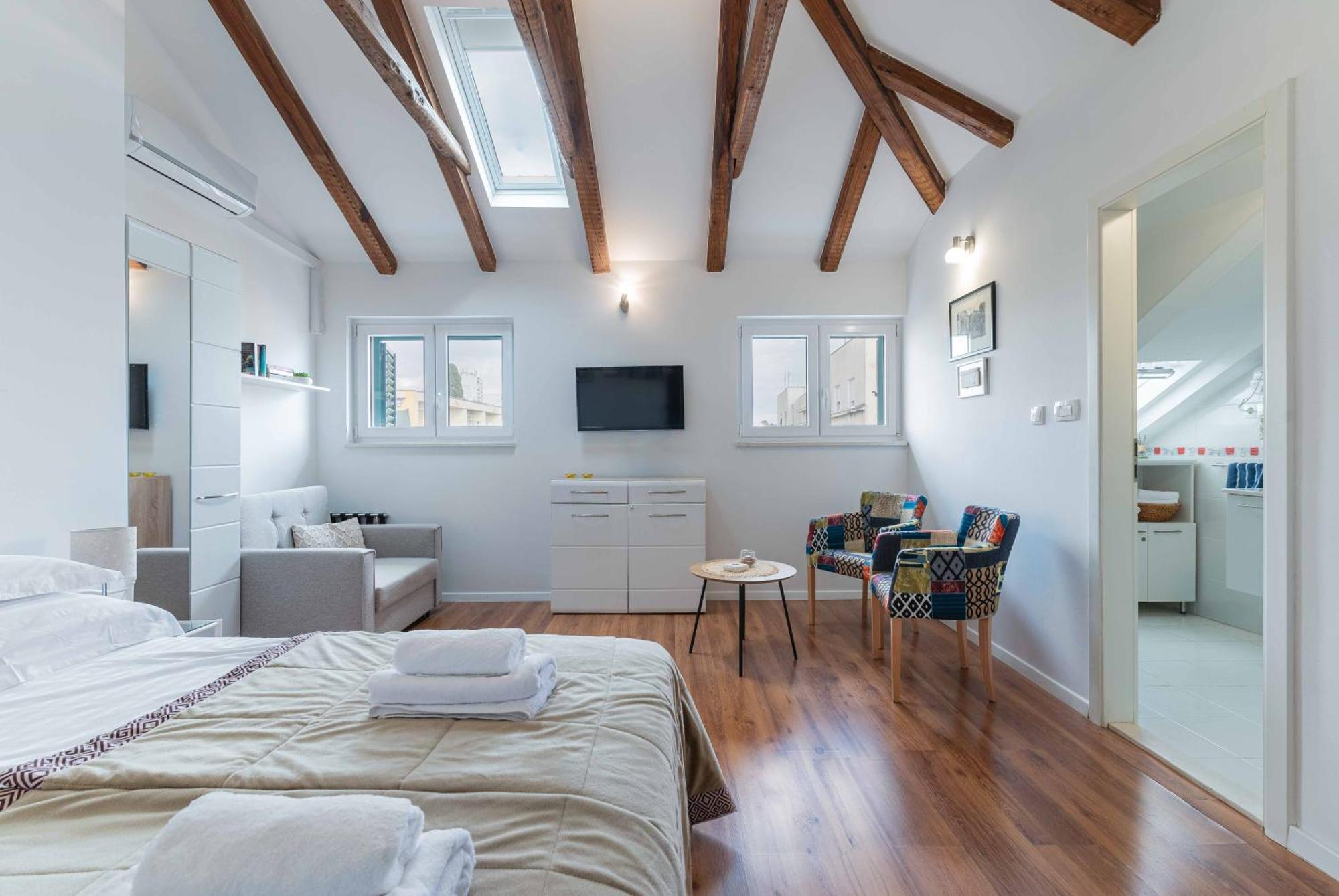Apartment The Charm Split Buitenkant foto