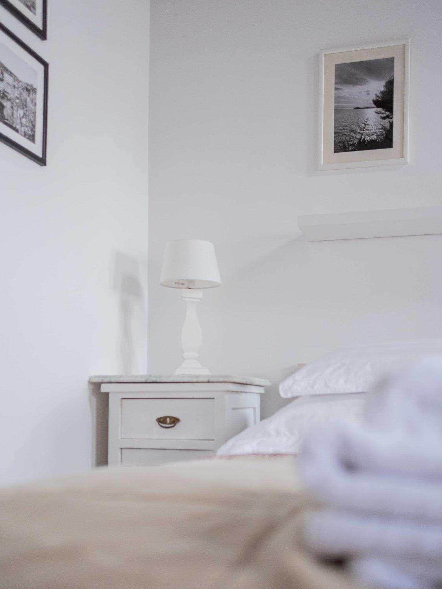Apartment The Charm Split Buitenkant foto